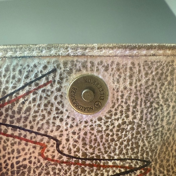 Anuschka Hand-Painted Leather Wallet – Martini Cocktail Design - Picture 4 of 11